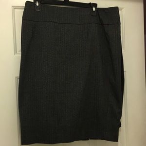 Gray pencil skirt